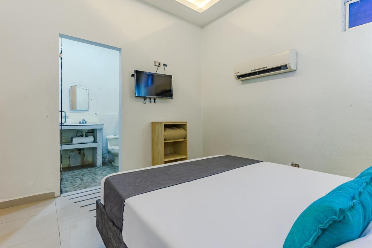 Ayenda Blue Cristal Hotell Monterrey Eksteriør bilde